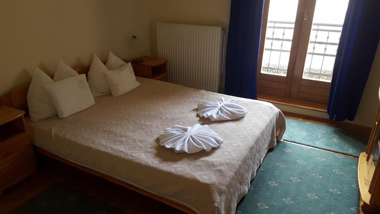 Laetitia Panzio Bed & Breakfast Kaposvar Ngoại thất bức ảnh